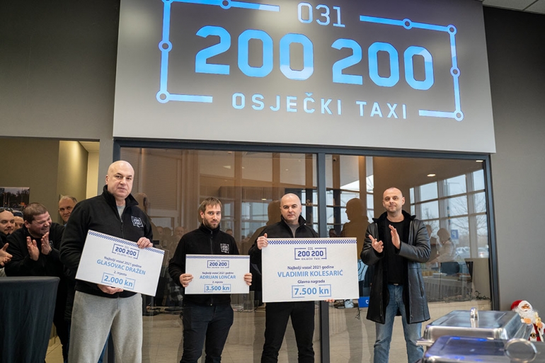 Novčane nagrade za tri najbolja vozača Osječkog taxija u 2021. g.