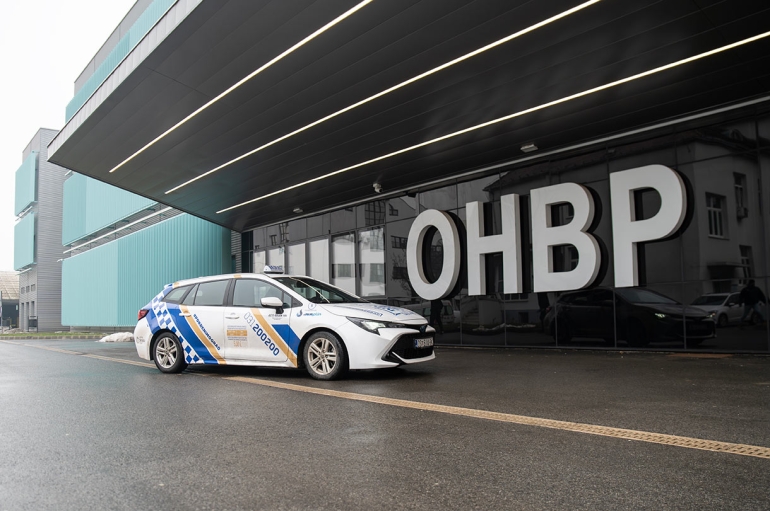 Osječki taxi besplatno prevozi onkološke bolesnike  do KBC-a Osijek